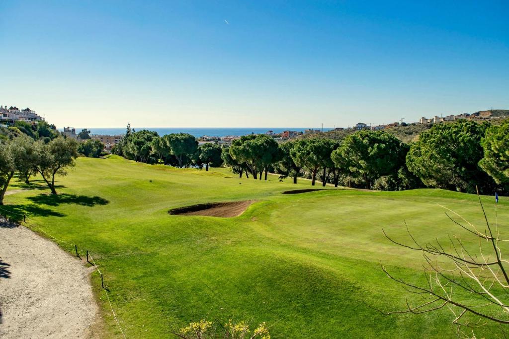 Añoreta Golf, campo de golf proyectado por Dorronsoro Arquitectos
